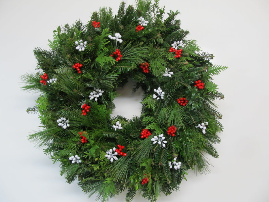 Berry Christmas Wreath 22-24 - Decorated Wreath