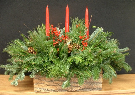 Centerpiece in Pine Bark Box 18-20"