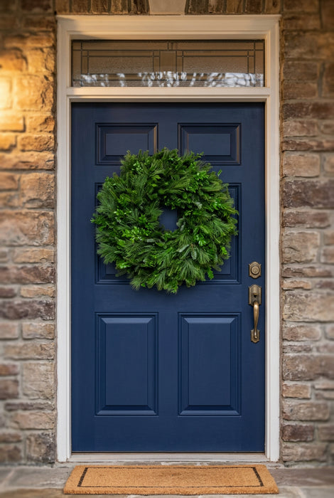 Single Face Fraser Fir White Pine & Boxwood Wreath - Mixed 